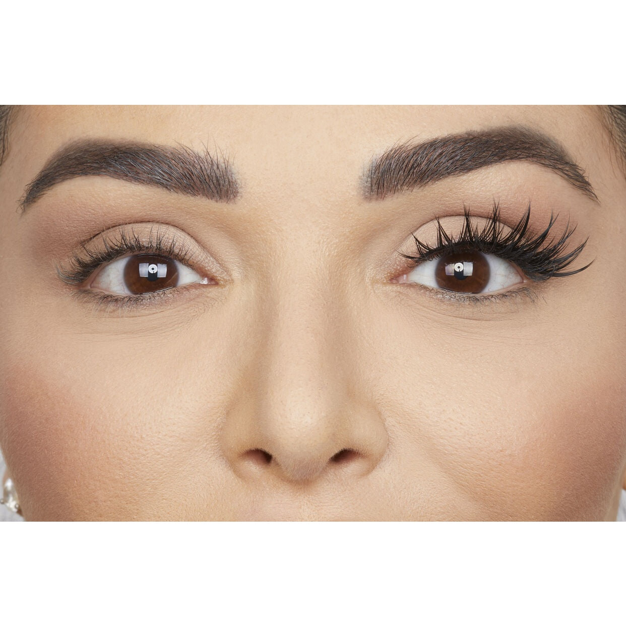 huda-beauty-classic-false-lash-sasha-11 - Medaid