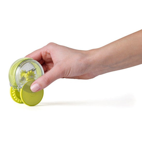 Chef'n GarlicZoom Garlic Chopper - Medaid International