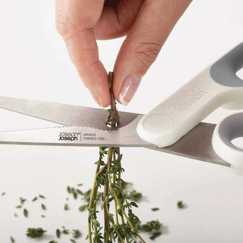 Elevate‚Ñ¢ Fusion 5-piece Knife & Scissor Set with Beechwood Block - Medaid International