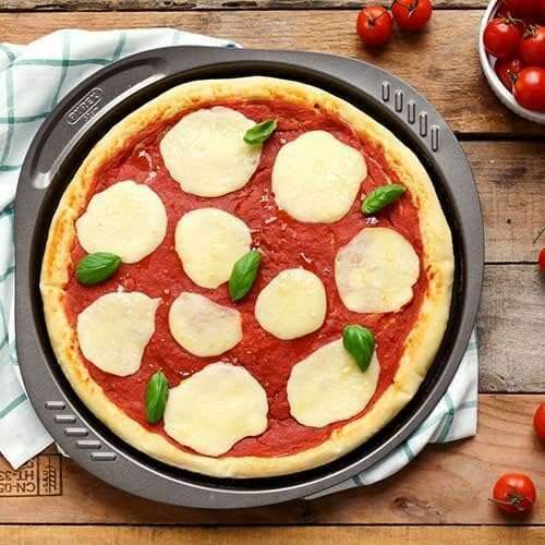 Pizza Pan 32cm - Medaid International