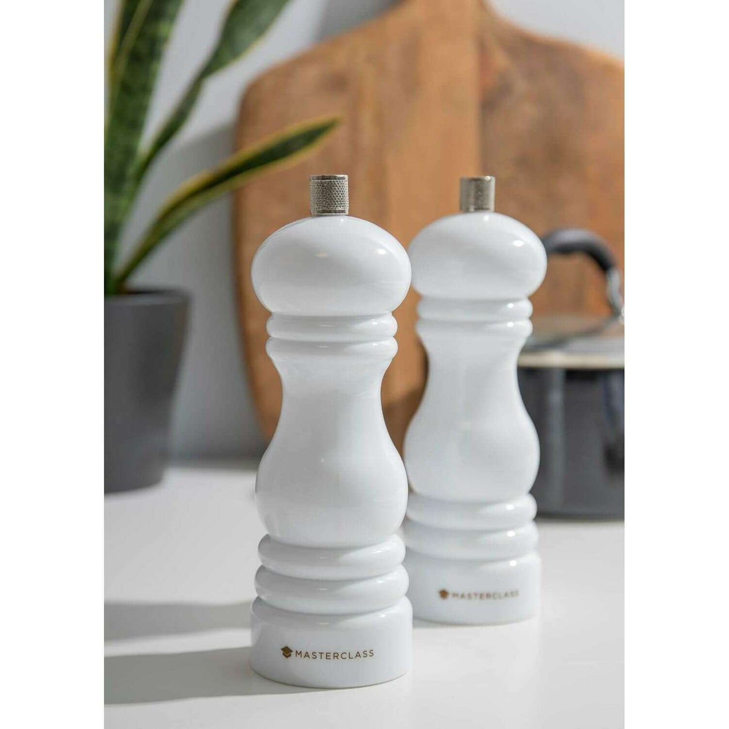 MasterClass Salt/Pepper Mill - Medaid International