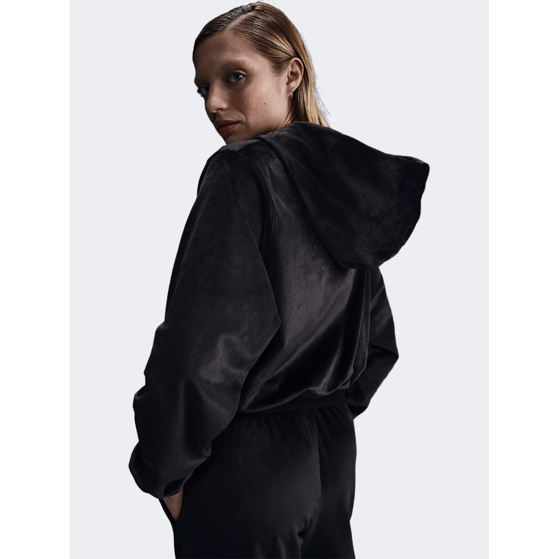 Nike Sportswear Chill Knit Women Lifestyle Hoody Black - Medaid International