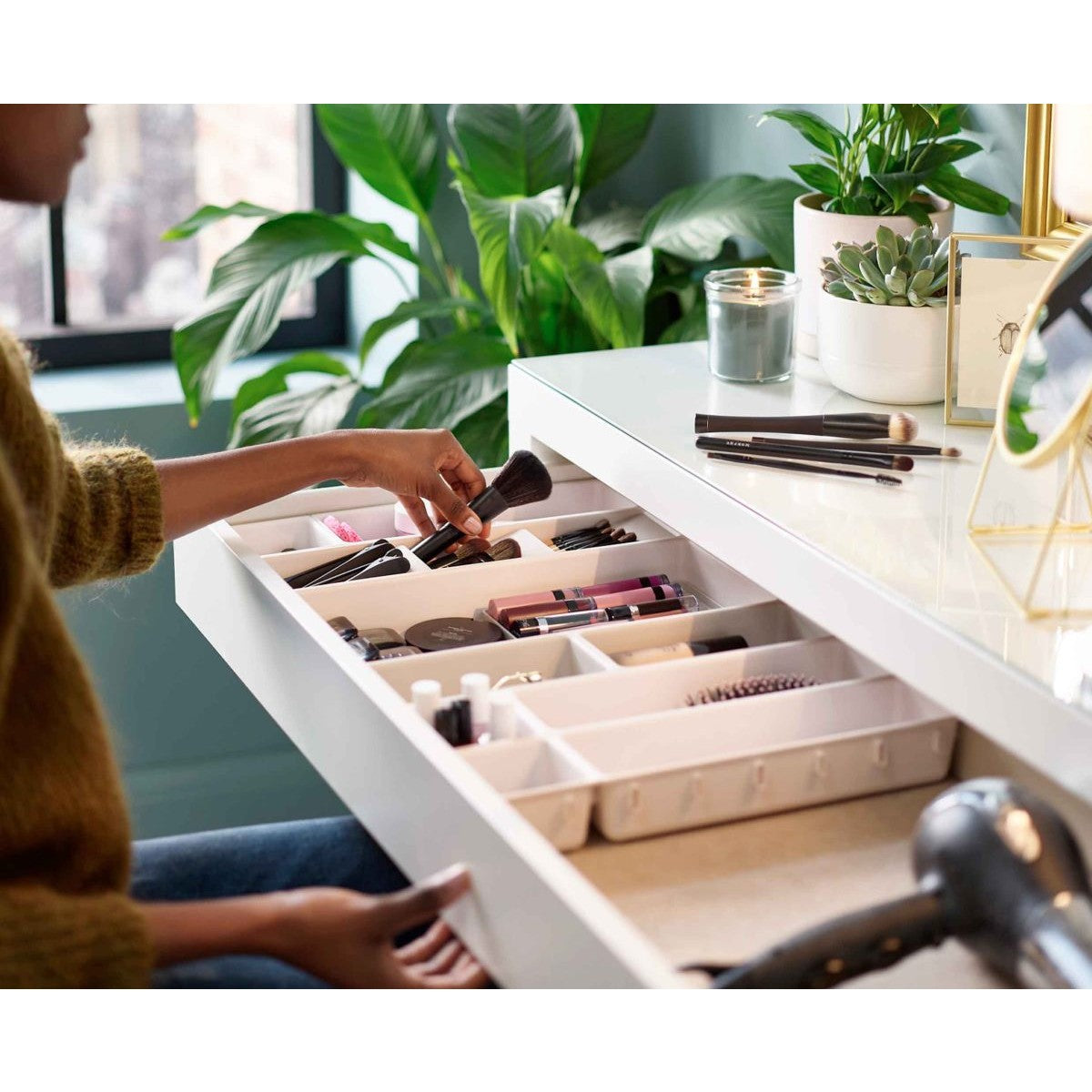 Joseph Joseph Viva 12-piece Makeup Drawer Organiser Set - Medaid International