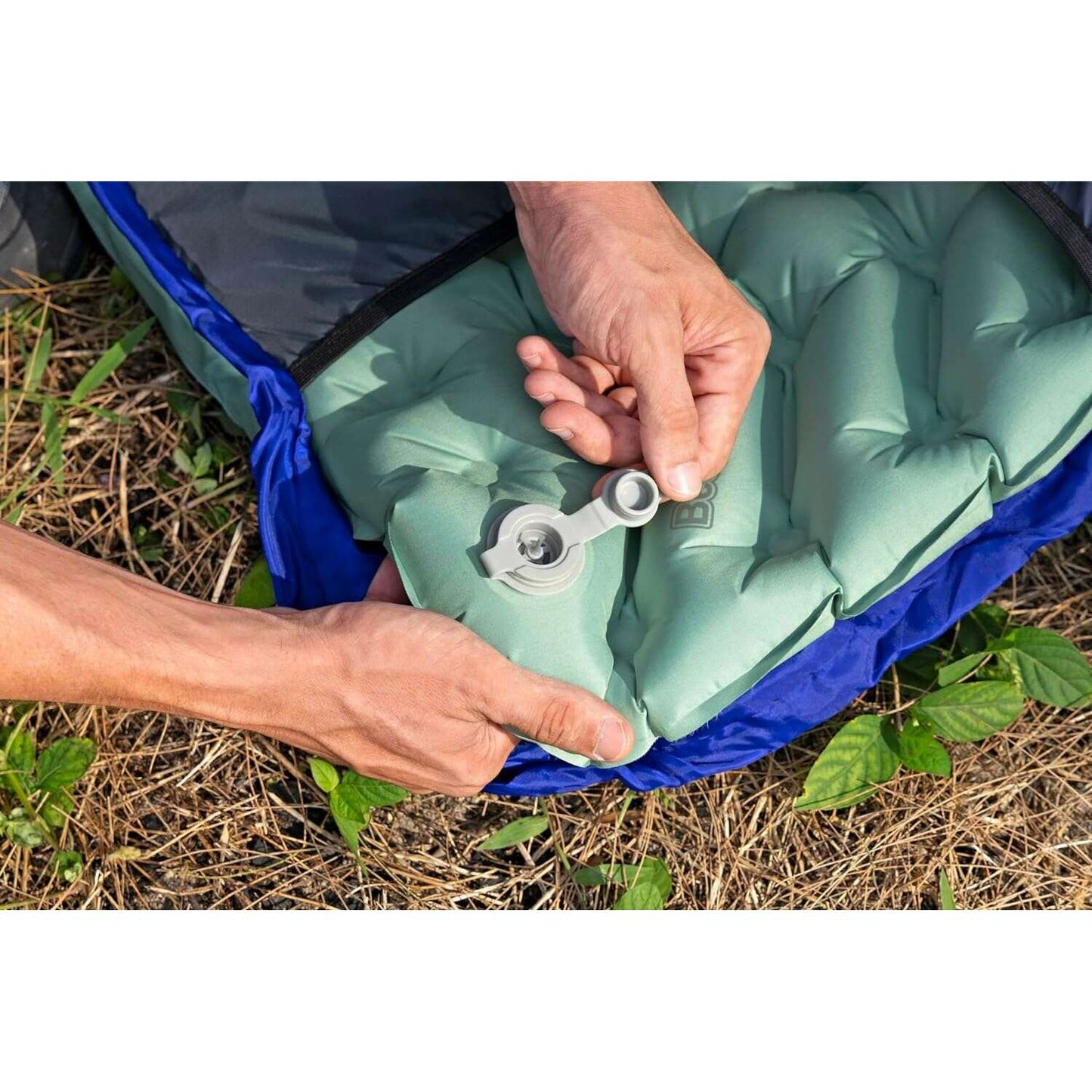 WanderLite 2-in-1 Sleeping Bag & Air Pad 203x75x9cm - Medaid International