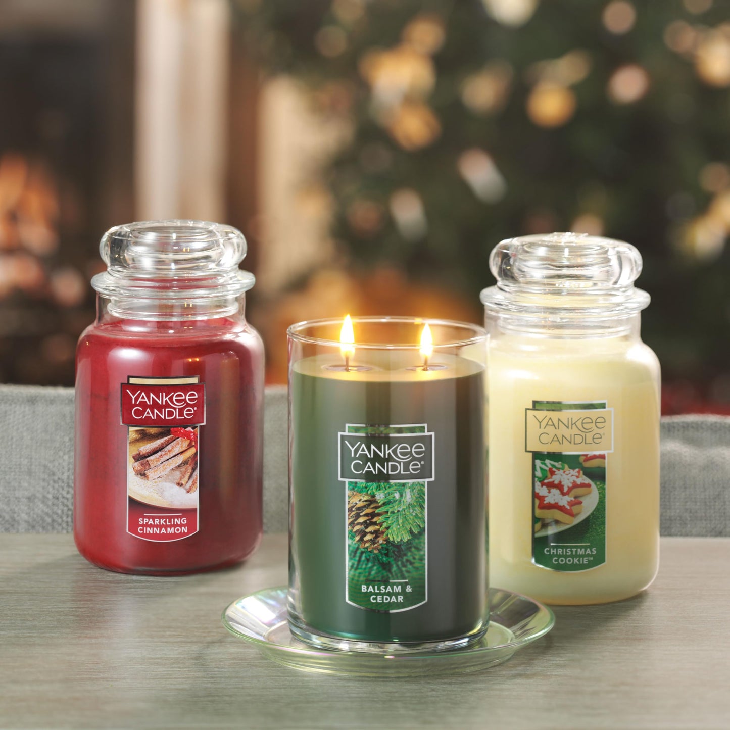 Yankee Candle Sparkling Cinnamon Scented, Classic 22oz Large Jar Single Wick Candle, Over 110 Hours of Burn Time | Holiday Gifts for All: Perfect for Fall and Winter Decor - Medaid International
