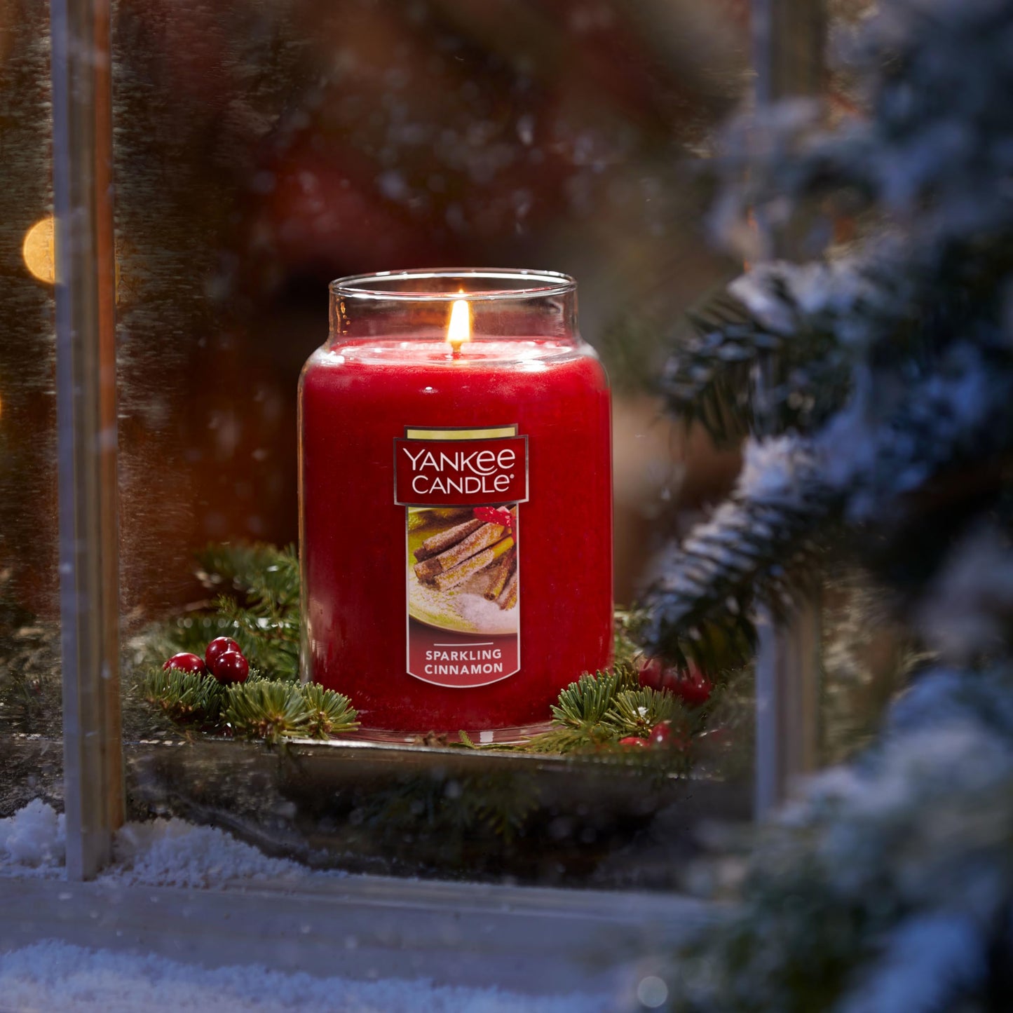 Yankee Candle Sparkling Cinnamon Scented, Classic 22oz Large Jar Single Wick Candle, Over 110 Hours of Burn Time | Holiday Gifts for All: Perfect for Fall and Winter Decor - Medaid International