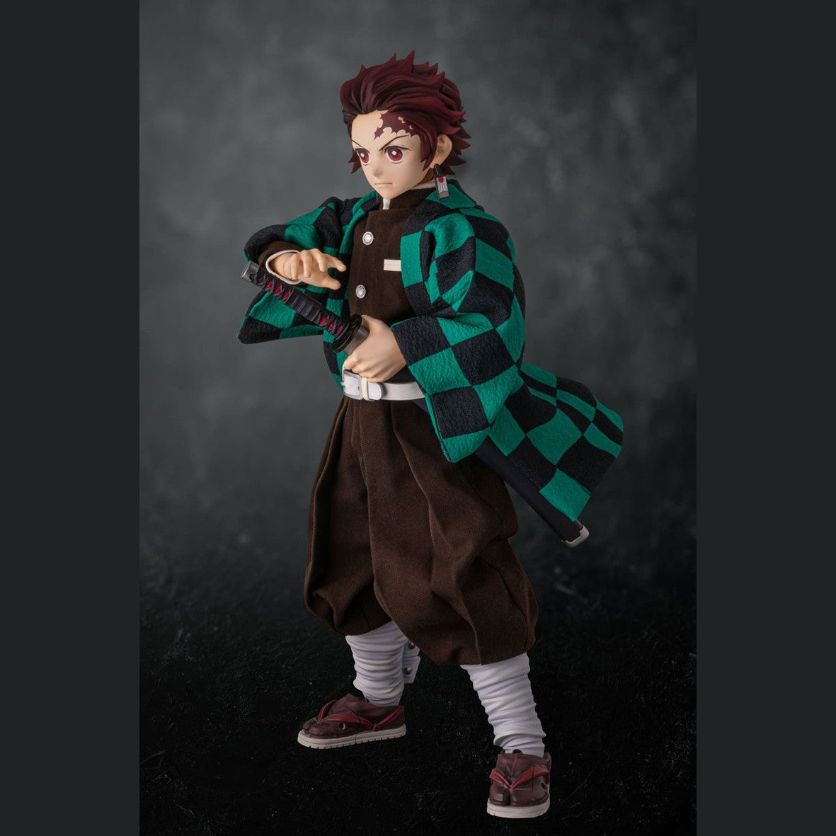 Demon Slayer: Kimetsu no Yaiba Tanjiro Kamado 1/6 Scale Action Figure By ANIPLEX - Medaid International