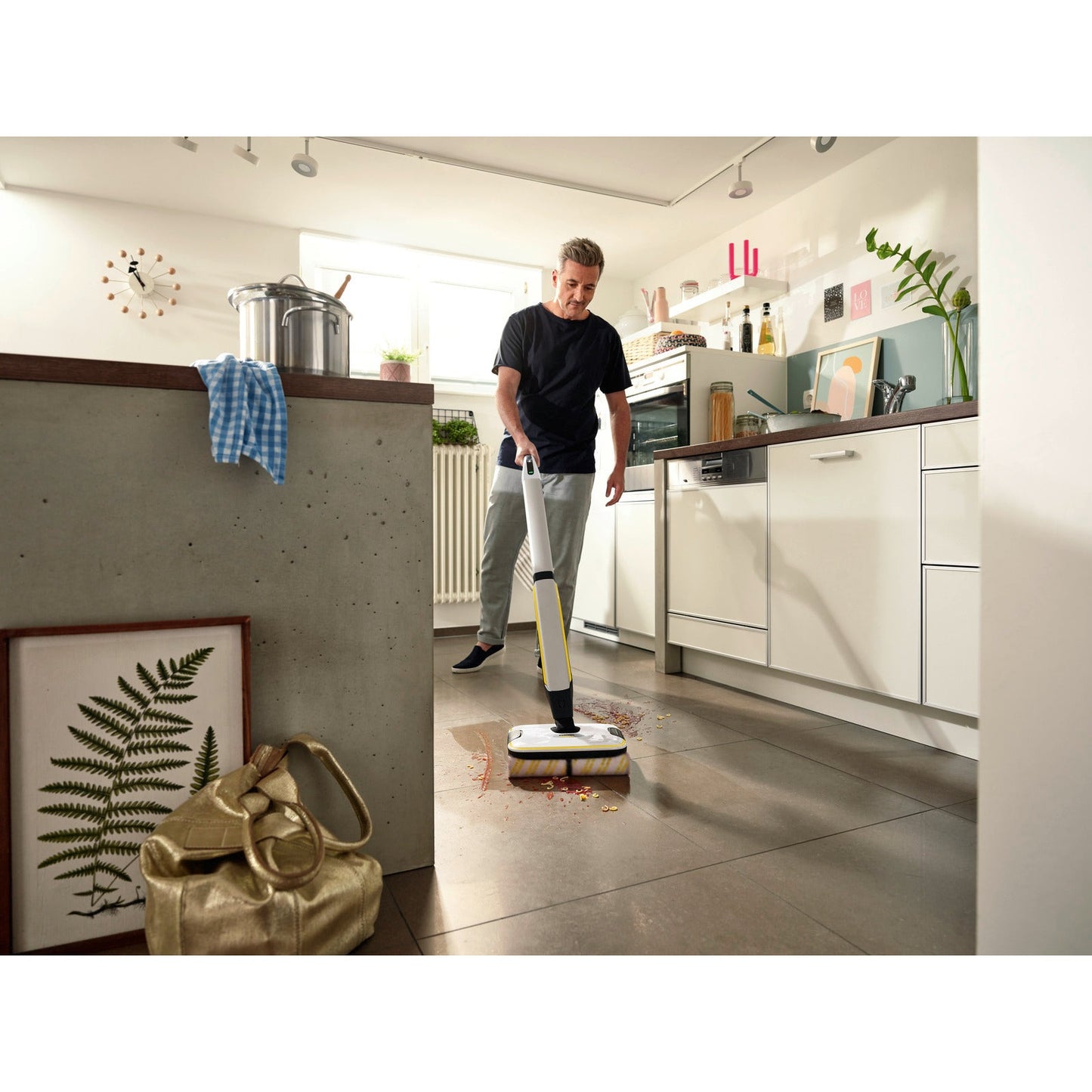 Hard Floor Cleaner FC 7 Cordless - Medaid International
