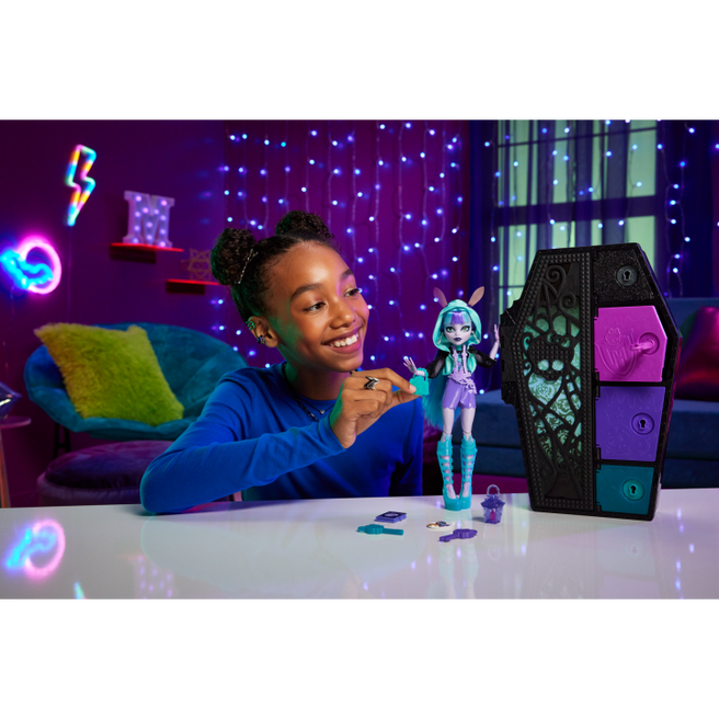 Monster High Skulltimates Secrets Neon Frights Series - Twyla By Mattel - Medaid International