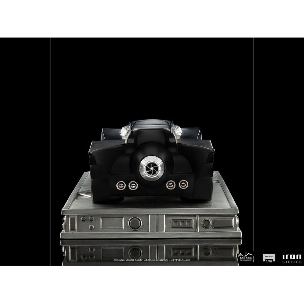 BATMAN: THE ANIMATED SERIES - BATMOBILE ART SCALE 1/10 STATUE BY IRON STUDIOS - Medaid International