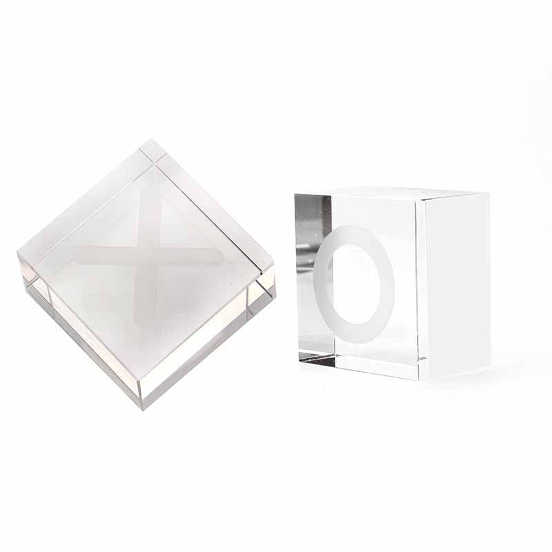 Luxury Crystal Glass Tic Tac Toe Game Set with Black Base Centerpiece Ornament Artwork for Living Room Tabletop Office Home Decoration - Medaid International