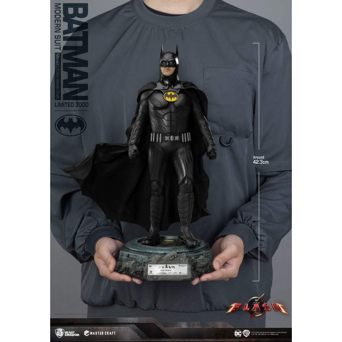 MC-071 DCEU Master Craft Batman Modern Suit Master Craft By Beast Kingdom - Medaid International