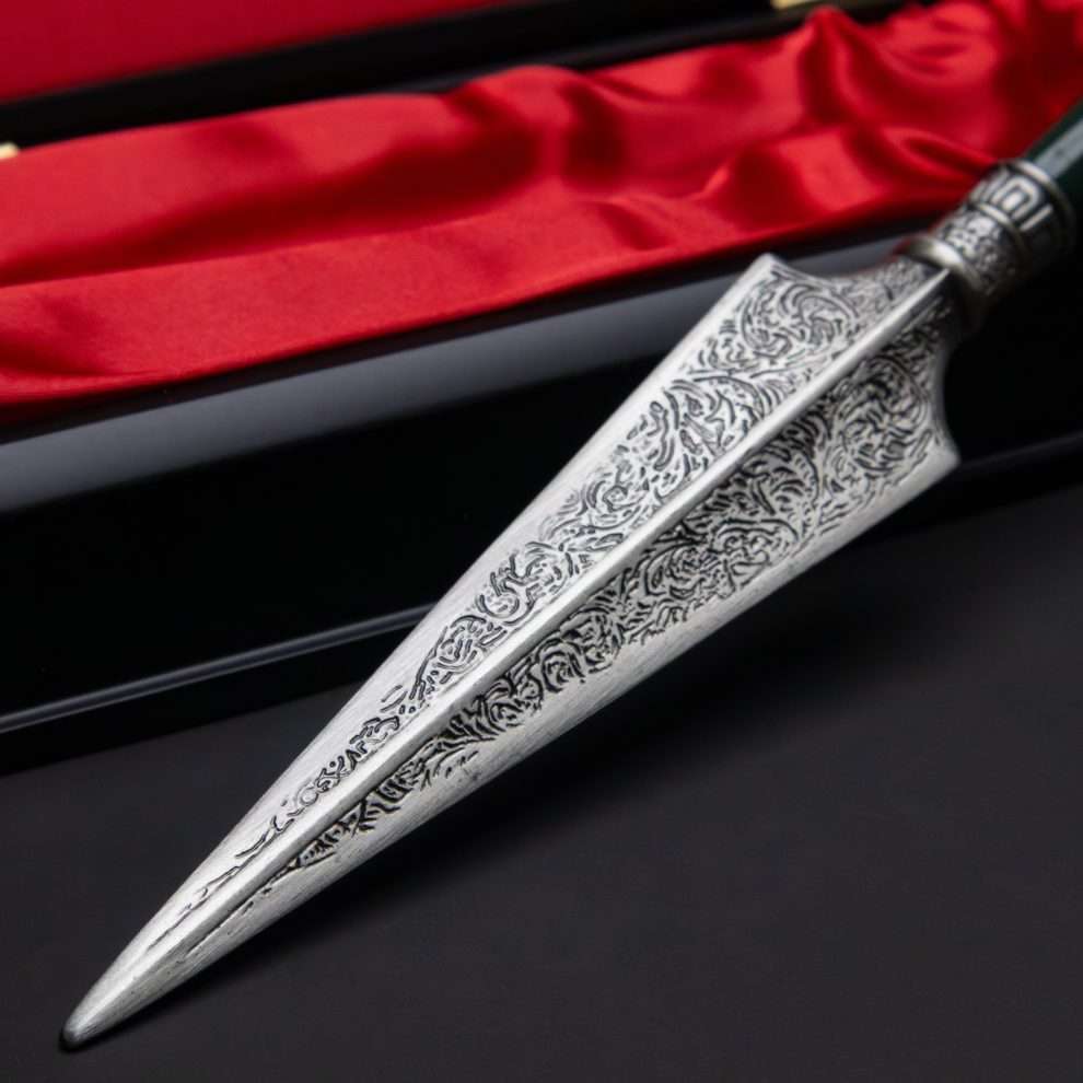 Bellatrix Lestrange Dagger By Noble Collection - Medaid International
