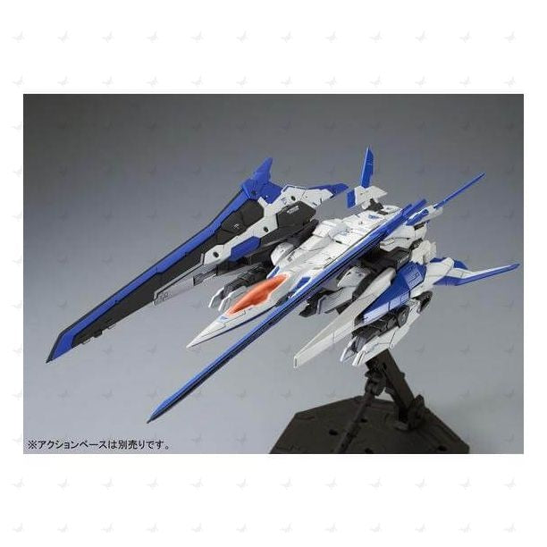 Gundam 00 XN Raiser 1/100 Master Grade Model Kit - Medaid International