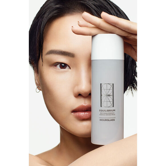 hourglass-equilibrium-restoring-essence-120-ml - Medaid