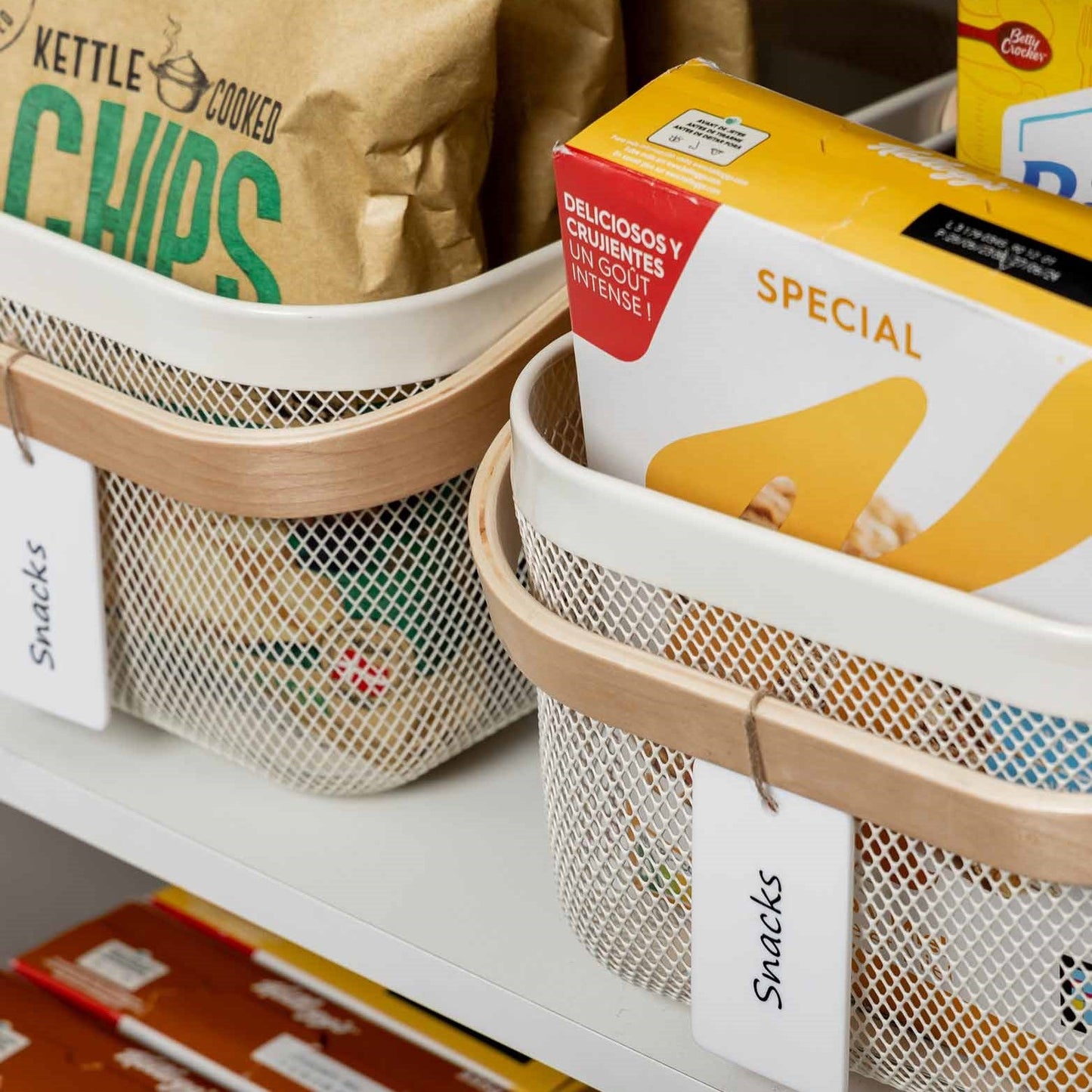 White Mesh Storage Basket W/ Wooden Handle - Small