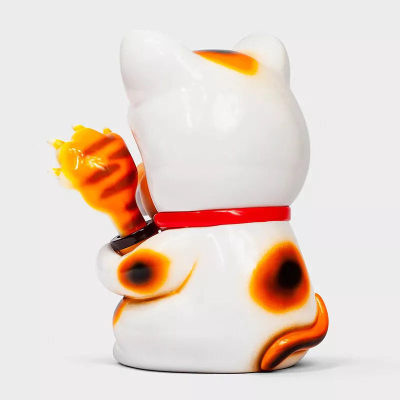 SUPER PROFESSIONAL ESSENTIAL // MANEKINEK Figure By ZCWO - Medaid International