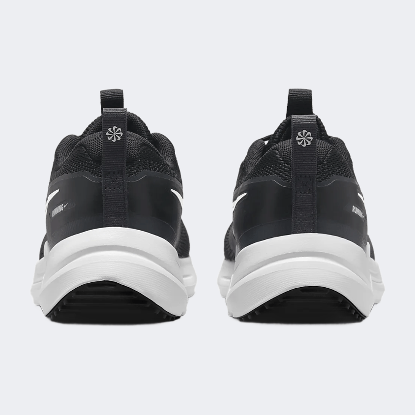 Nike Cosmic Gs Boys Running Shoes Black/White - Medaid International