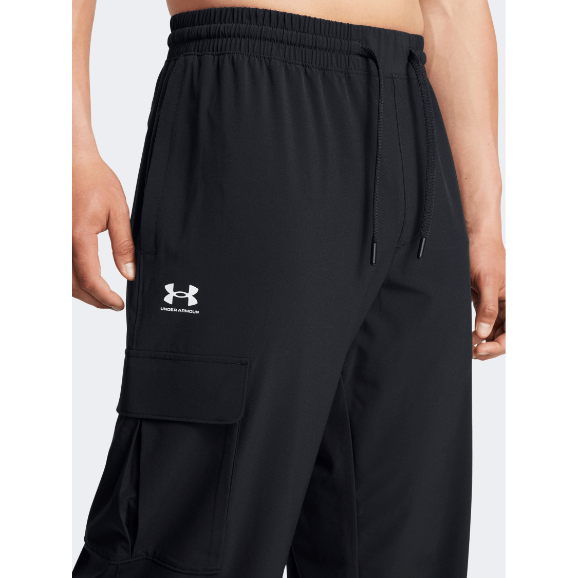 Under Armour Vibe Woven Cargo Men Lifestyle Pant Black/White - Medaid International