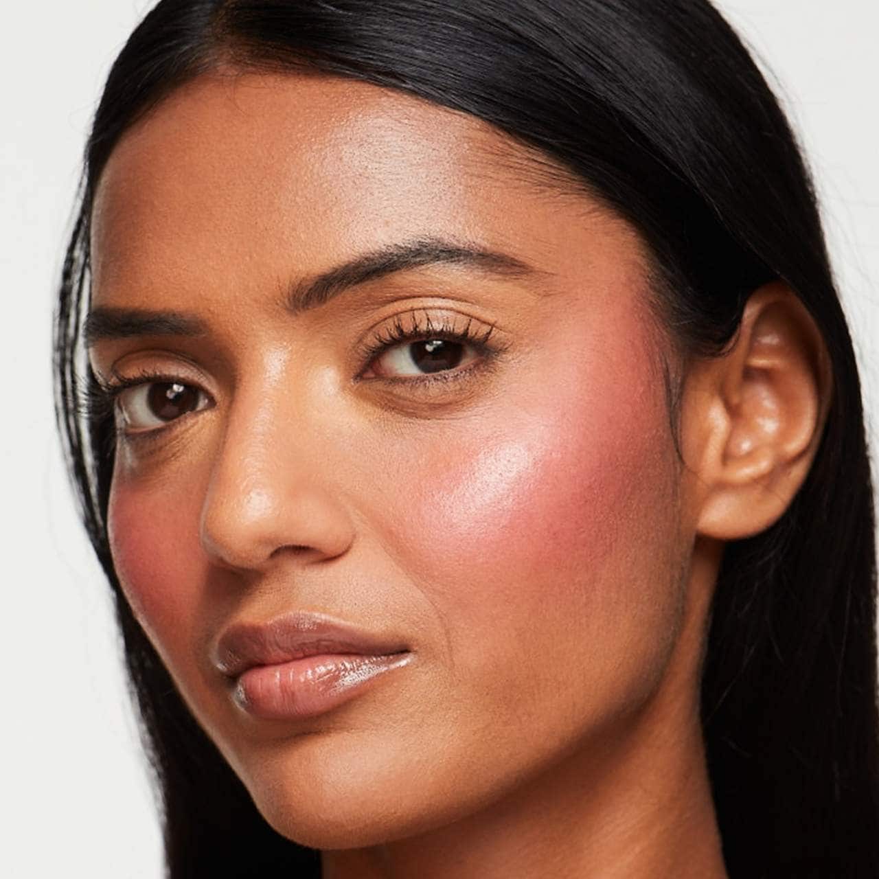 saie-the-saieglow™-starter-kit - Medaid International