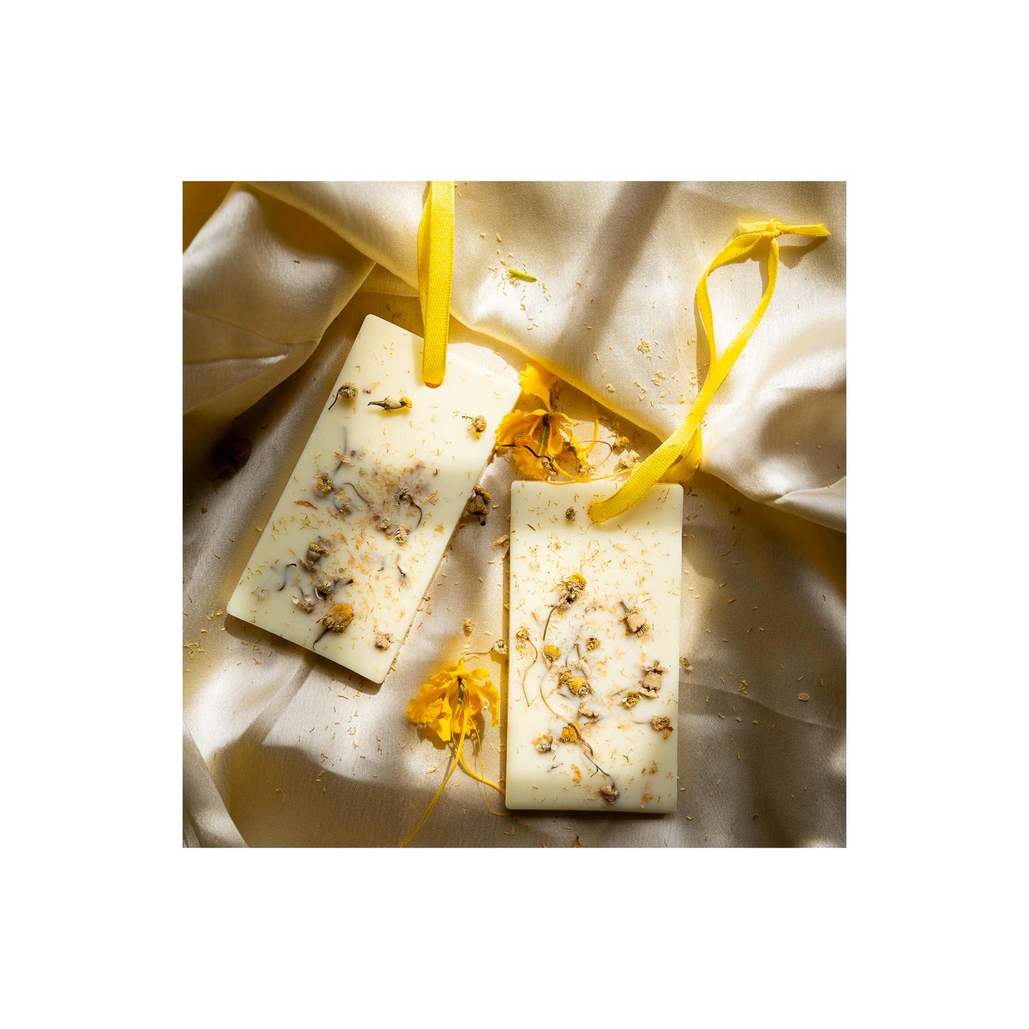 SCENTED STORIES SOY WAX TABLET - VANILLA & CHAMOMILE - Medaid International