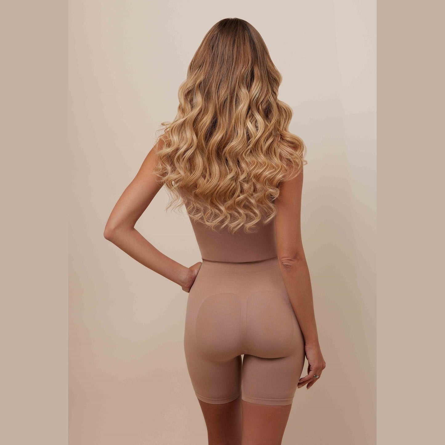 Youmi Beauty hair extention shade La Always Tape In - Medaid International