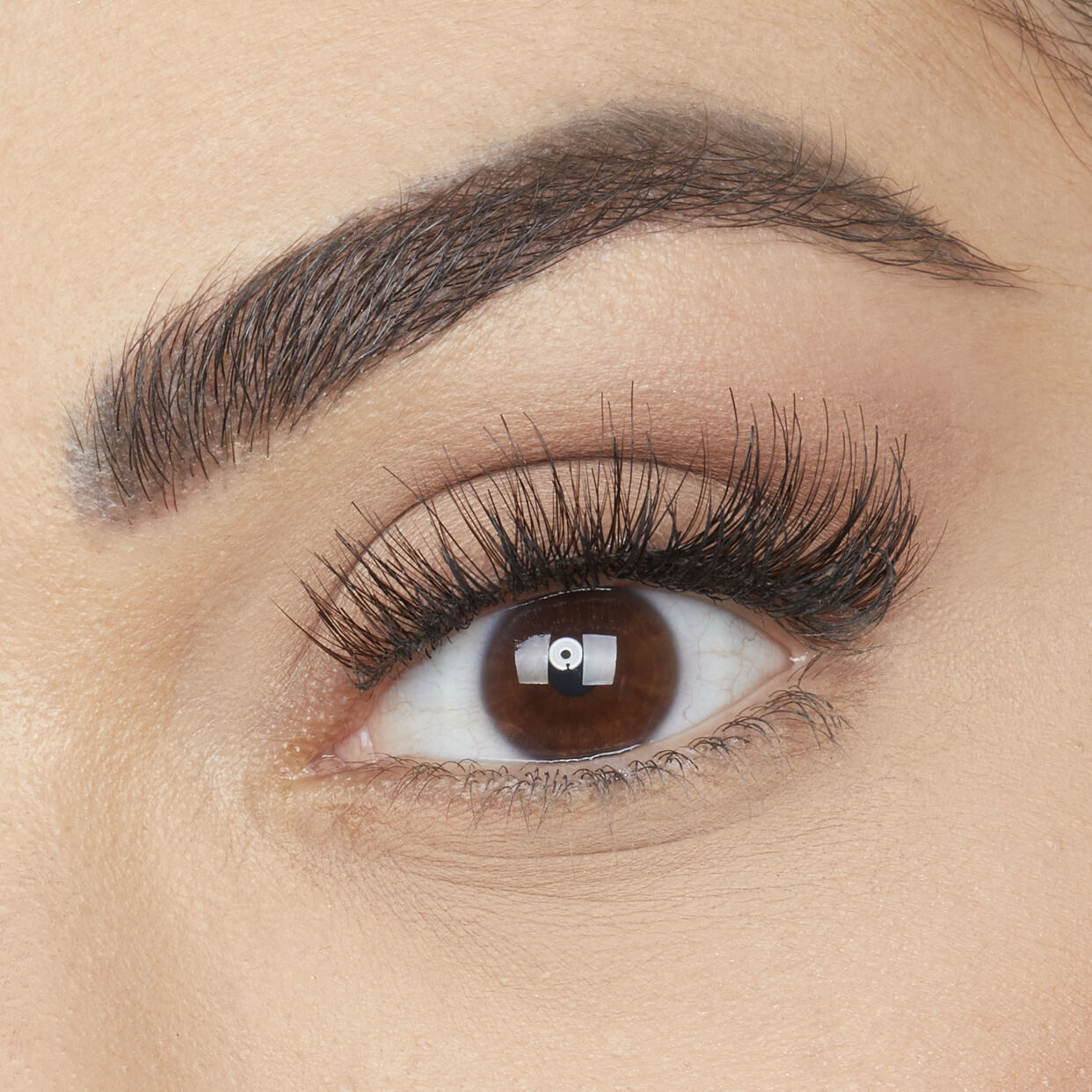 huda-beauty-eazy-lash-harmony-17 - Medaid
