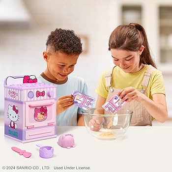COOKEEZ MAKERY HELLO KITTY OVEN TREATZ B/O - Medaid International