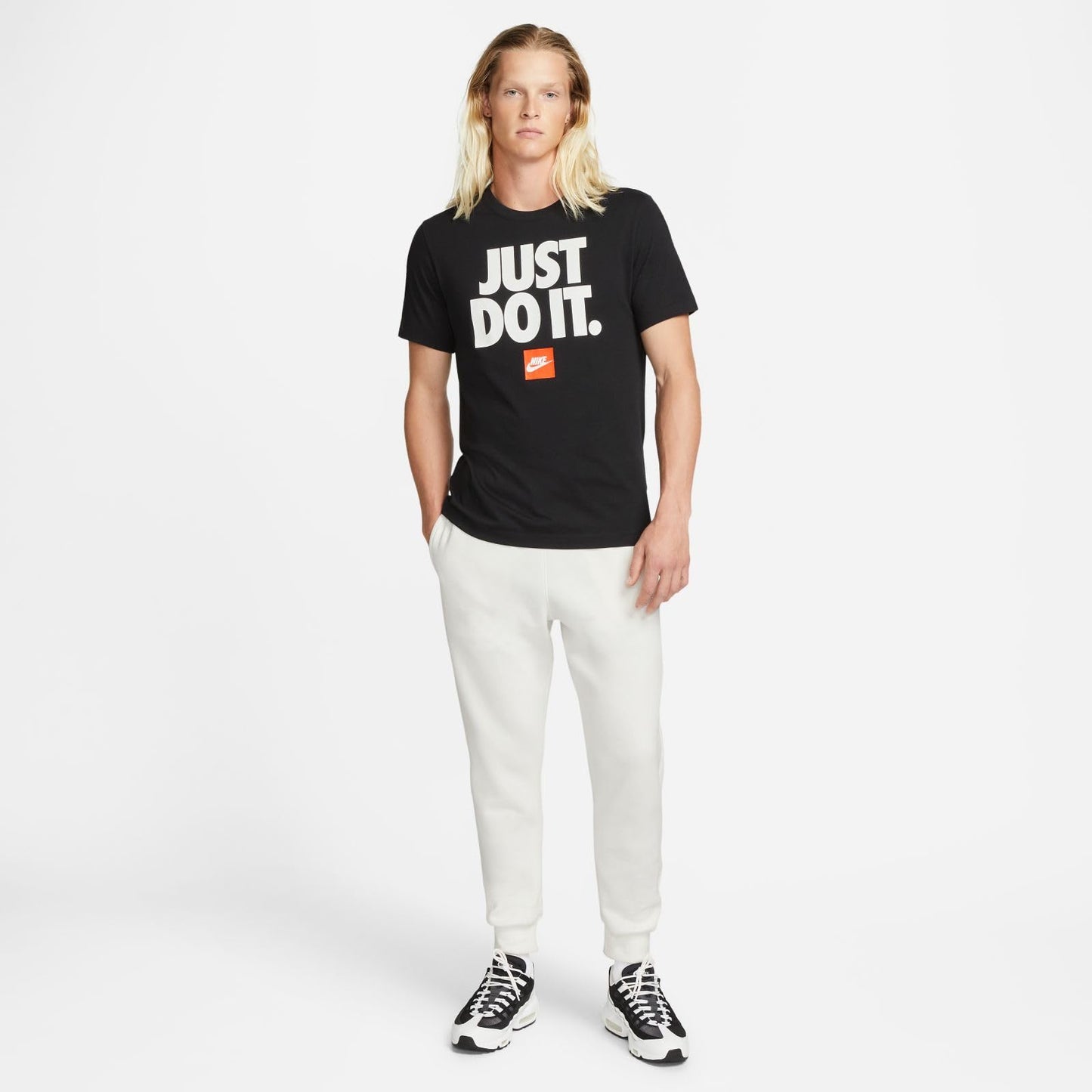 Nike Men's Club Just Do It Graphic T-Shirt, Black - Medaid International