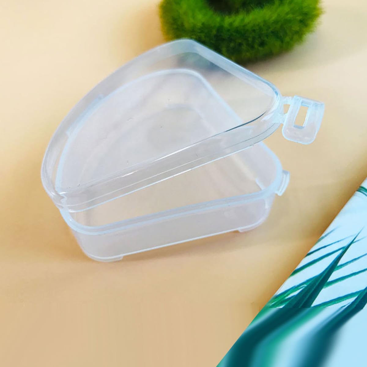 6Pcs Portable Triangle Powder Puff Cases Only Makeup Sponge Holder Powder Puff Protective Storage Box Makeup Puff Travel Case Container Travel Beauty Blender Holder, Clear - Medaid International