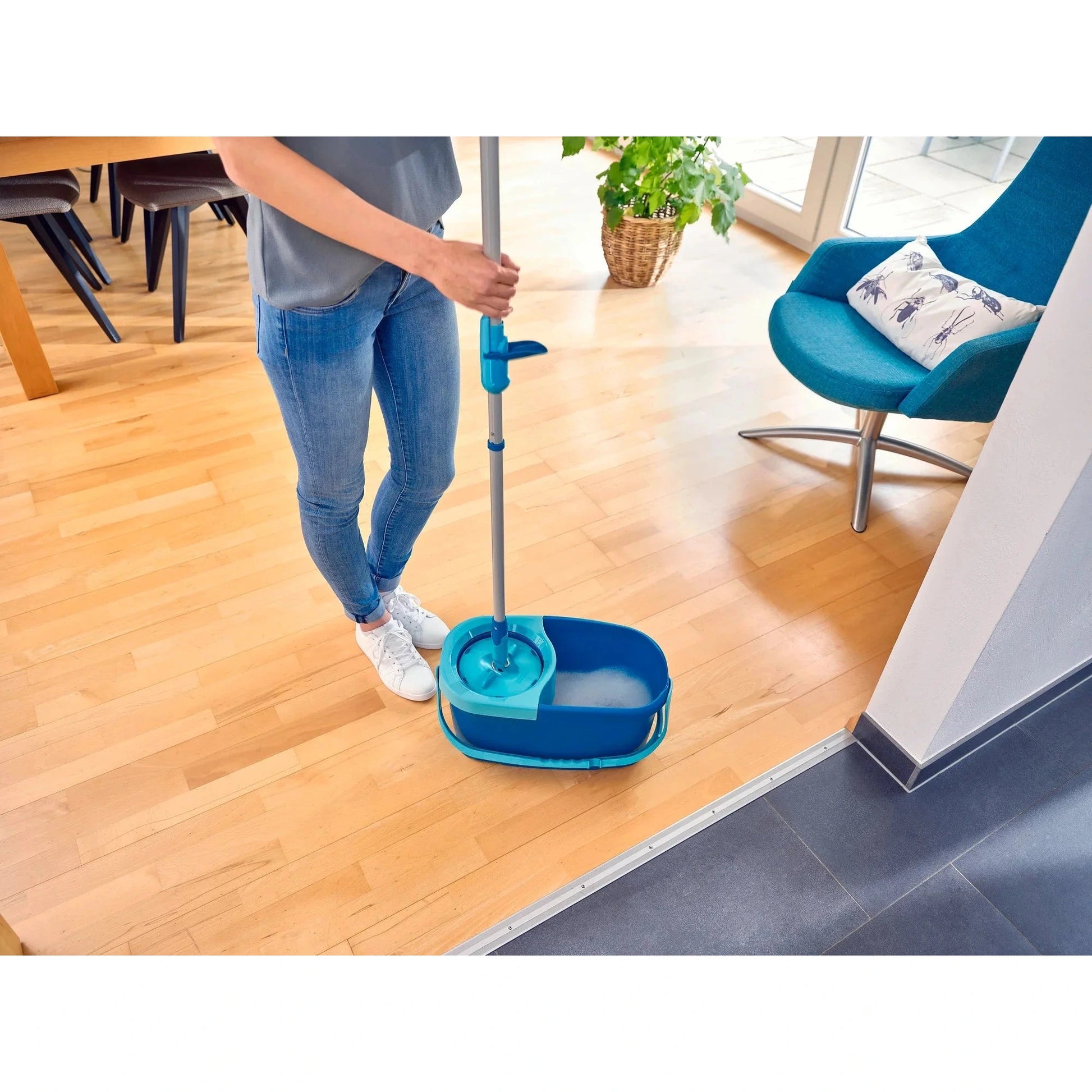 CLEAN TWIST Ergo Disc Mop Set - Medaid International