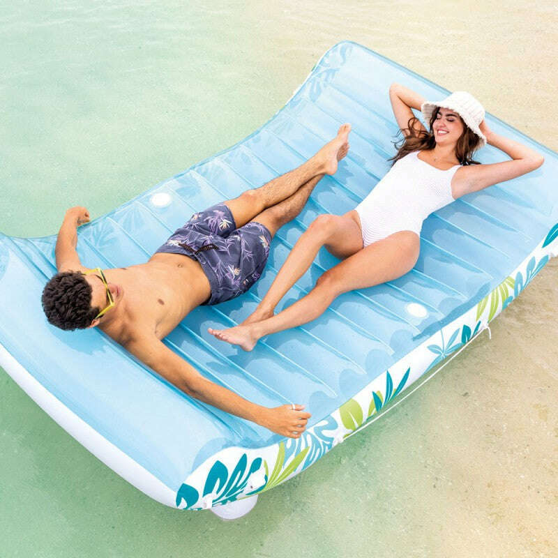 Tropical Hammock Lounge - Medaid International