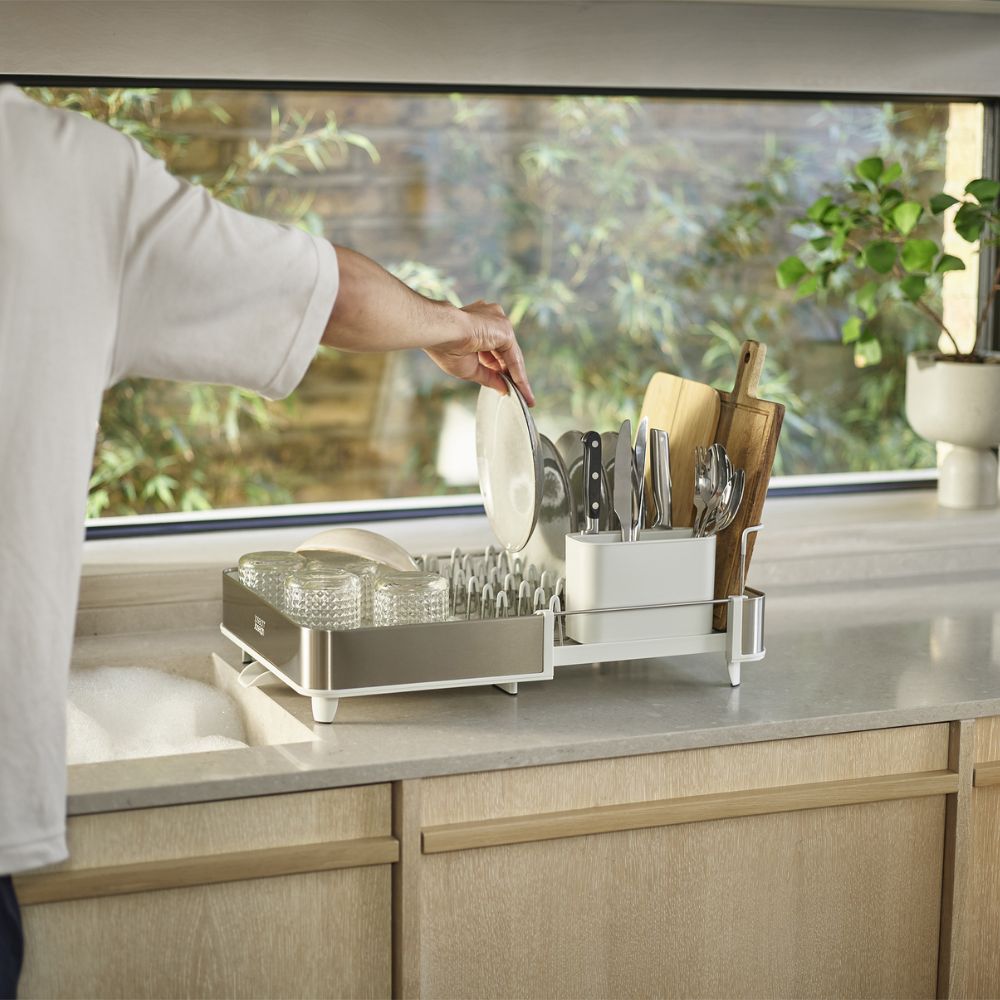 Extend‚Ñ¢ Steel Expandable Stone Dish Drainer - Medaid International