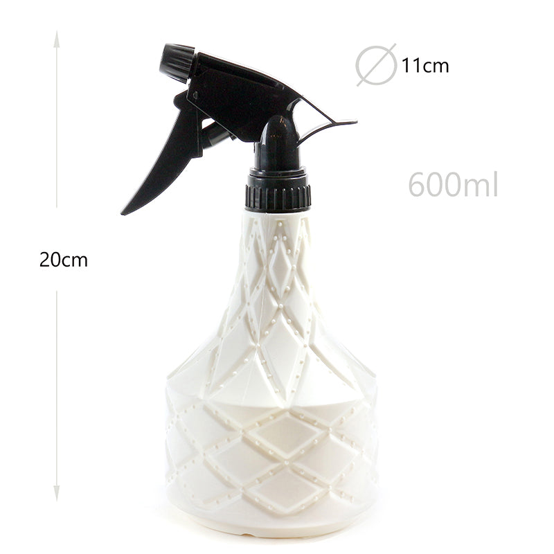 600 ML Plastic Spray Bottle with Adjustable Nozzle Multipurpose Watering Can for House Plants Potted Flowers Cleaning and Sanitizing White - Medaid