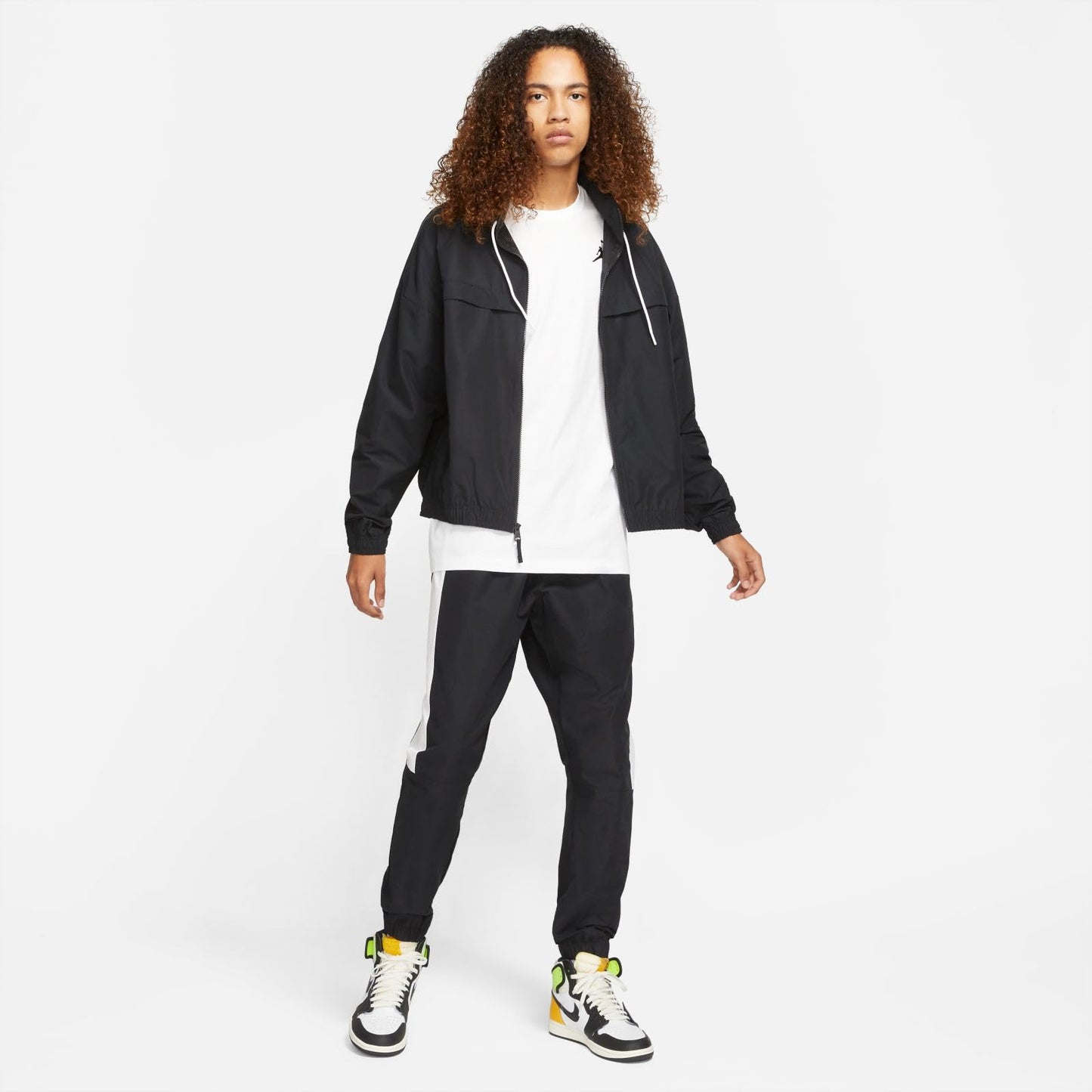 Nike Men's Classic, White/Black, L - Medaid International