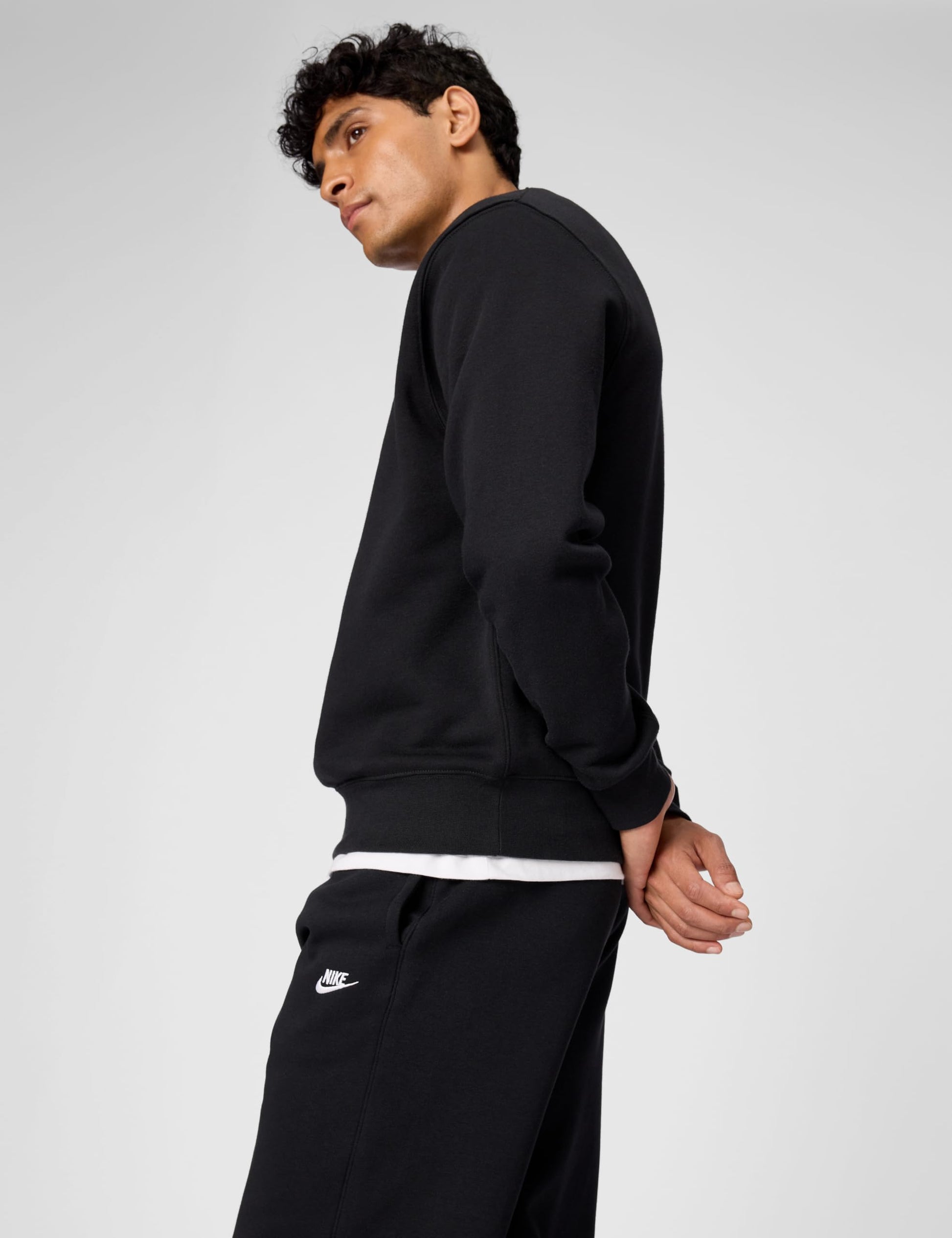 Nike Men's Club Fleece Crew Sweatshirt, Black/White, Medium - Medaid International