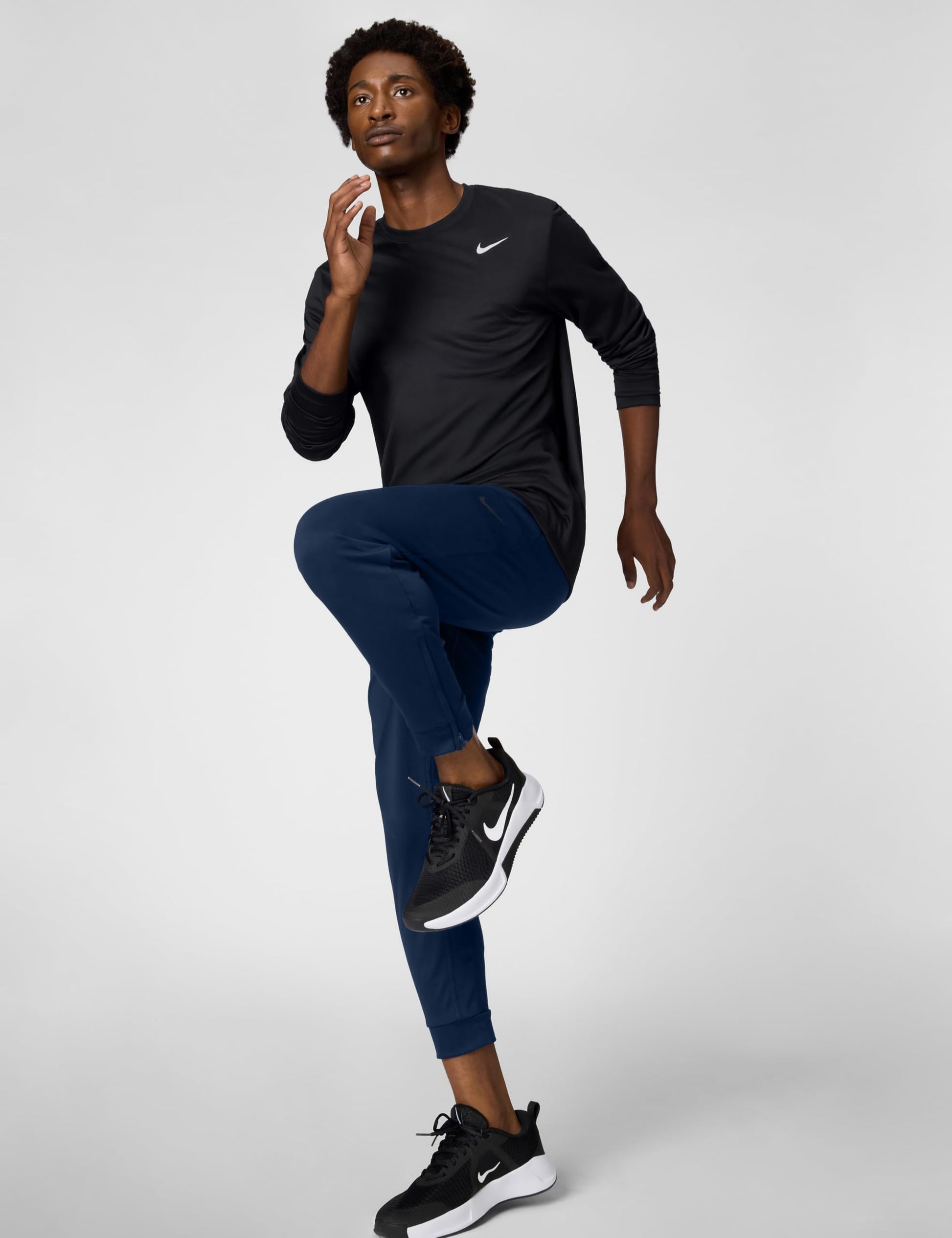 Nike Men's Dri-Fit Legend Long-Sleeve Fitness Top, Black/Matte Silver, Medium - Medaid International