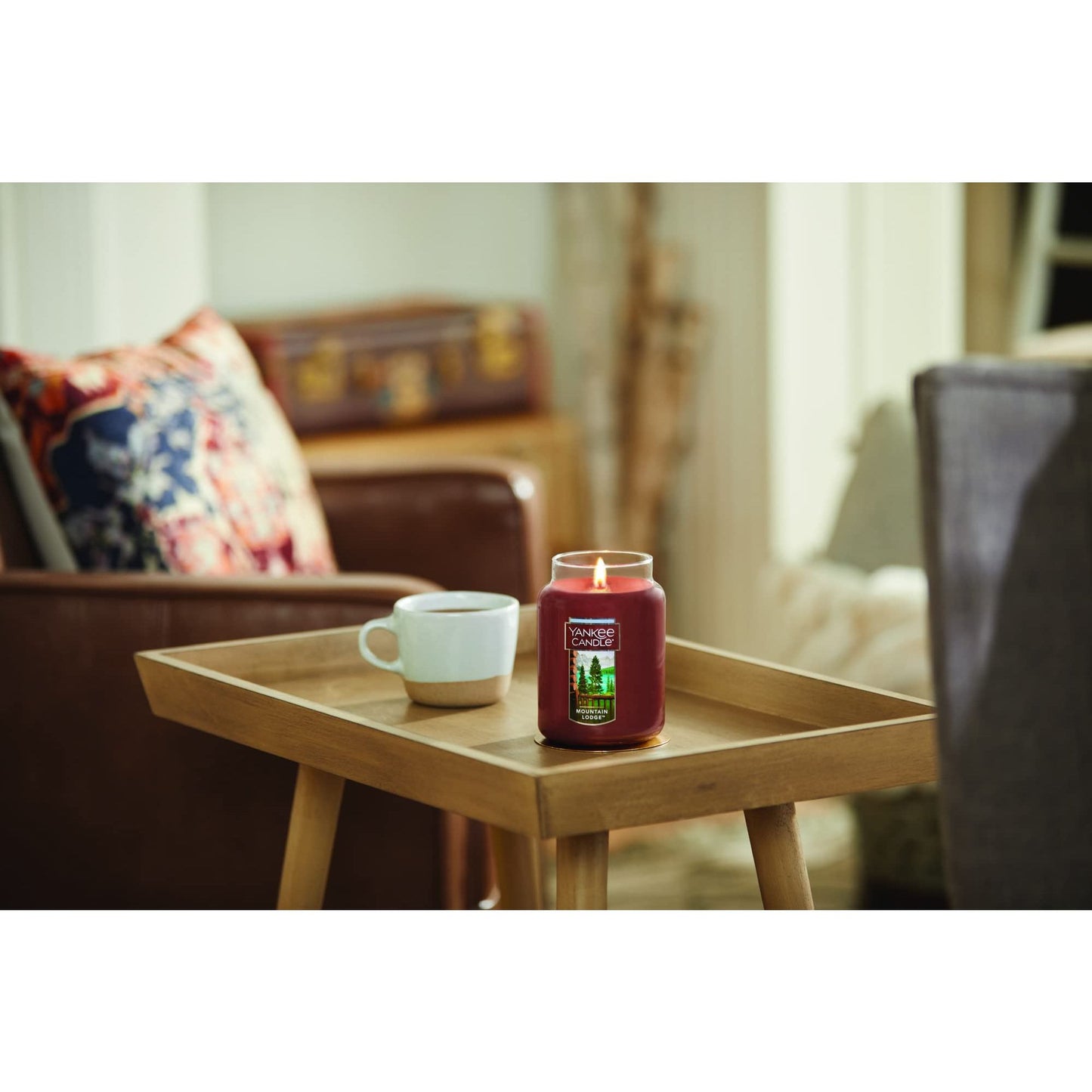 Yankee Candle Mountain Lodge Scented, Classic 22oz Large Jar Single Wick Aromatherapy Candle, Over 110 Hours of Burn Time, Apothecary Jar Fall Candle, Autumn Candle Scented for HOM - Medaid International