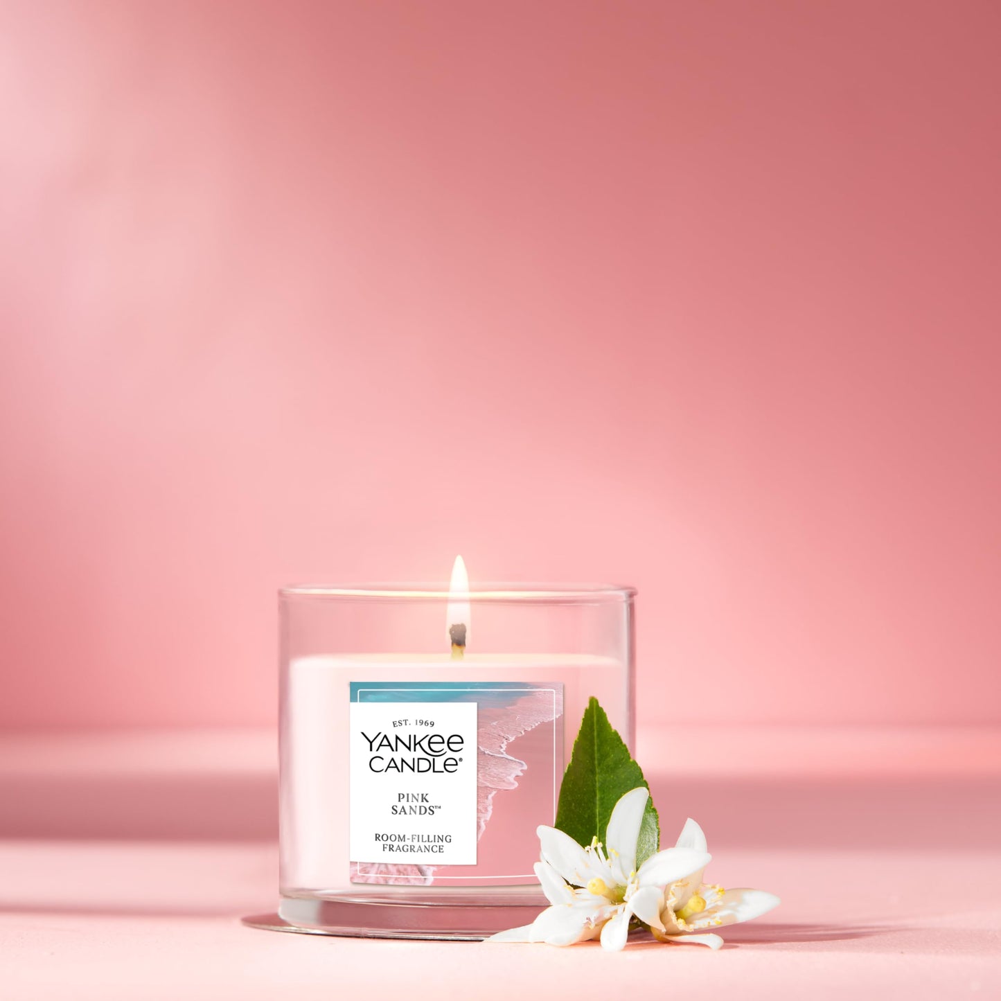 Yankee Candle Small Tumbler Scented Candle with up to 40 Hour Burn Time, Premium Plant Wax Blend for Consistent Burn, 4.3 oz Tumbler Candle with Room Filling Fragrance, Pink Sands - Medaid International