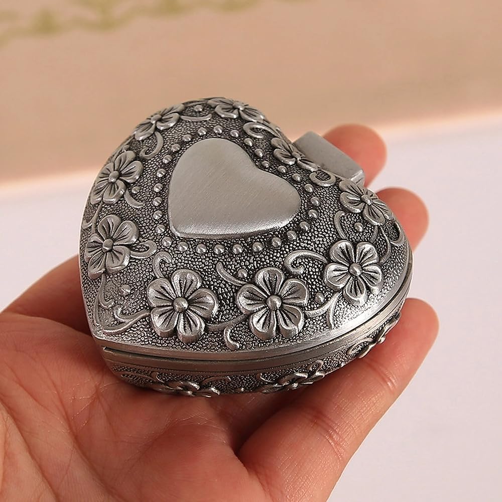 1PC Classic Vintage Antique Heart Shape Jewelry Box Ring Small Trinket Jewellery Storage Organiser Chest Christmas Gift, Silver - Medaid International