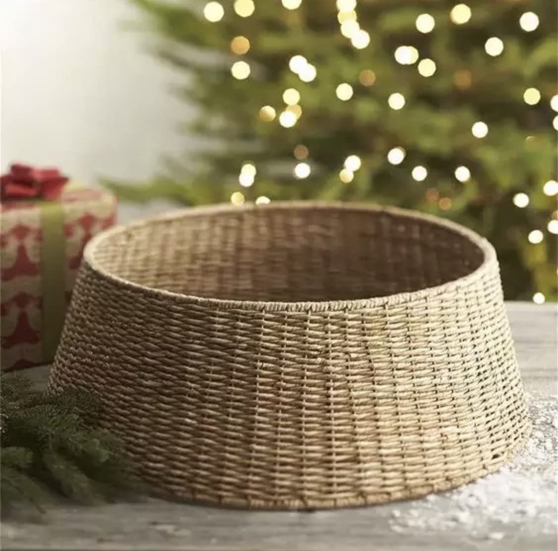 27in Farmhouse Christmas Tree Collar - Tree Basket - Natural Woven - Base Cover for Christmas Tree - Tree Skirt - Tree Ring - Medaid International