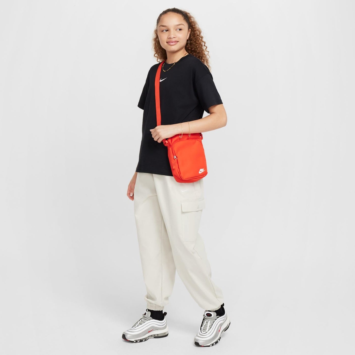 Nike Unisex Kid's Big Girls' Club Essential T-Shirt, Black - Medaid International