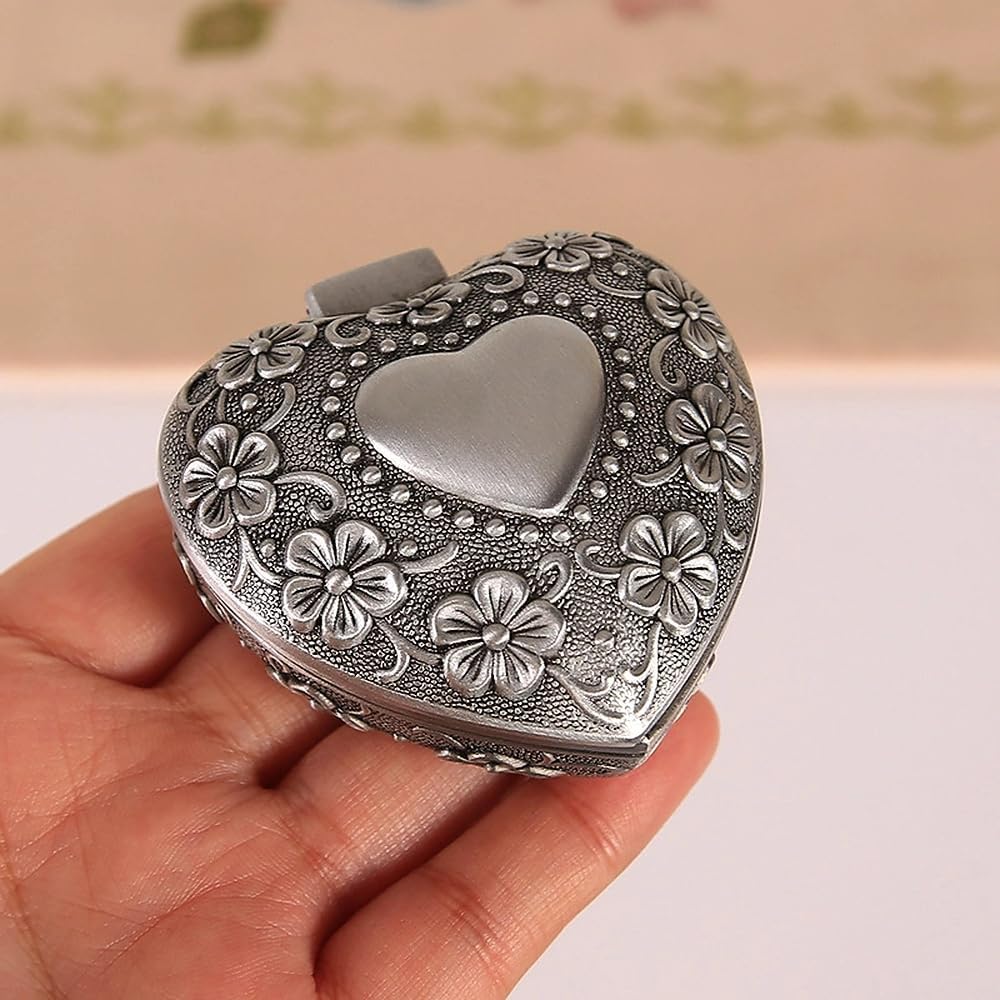 1PC Classic Vintage Antique Heart Shape Jewelry Box Ring Small Trinket Jewellery Storage Organiser Chest Christmas Gift, Silver - Medaid International