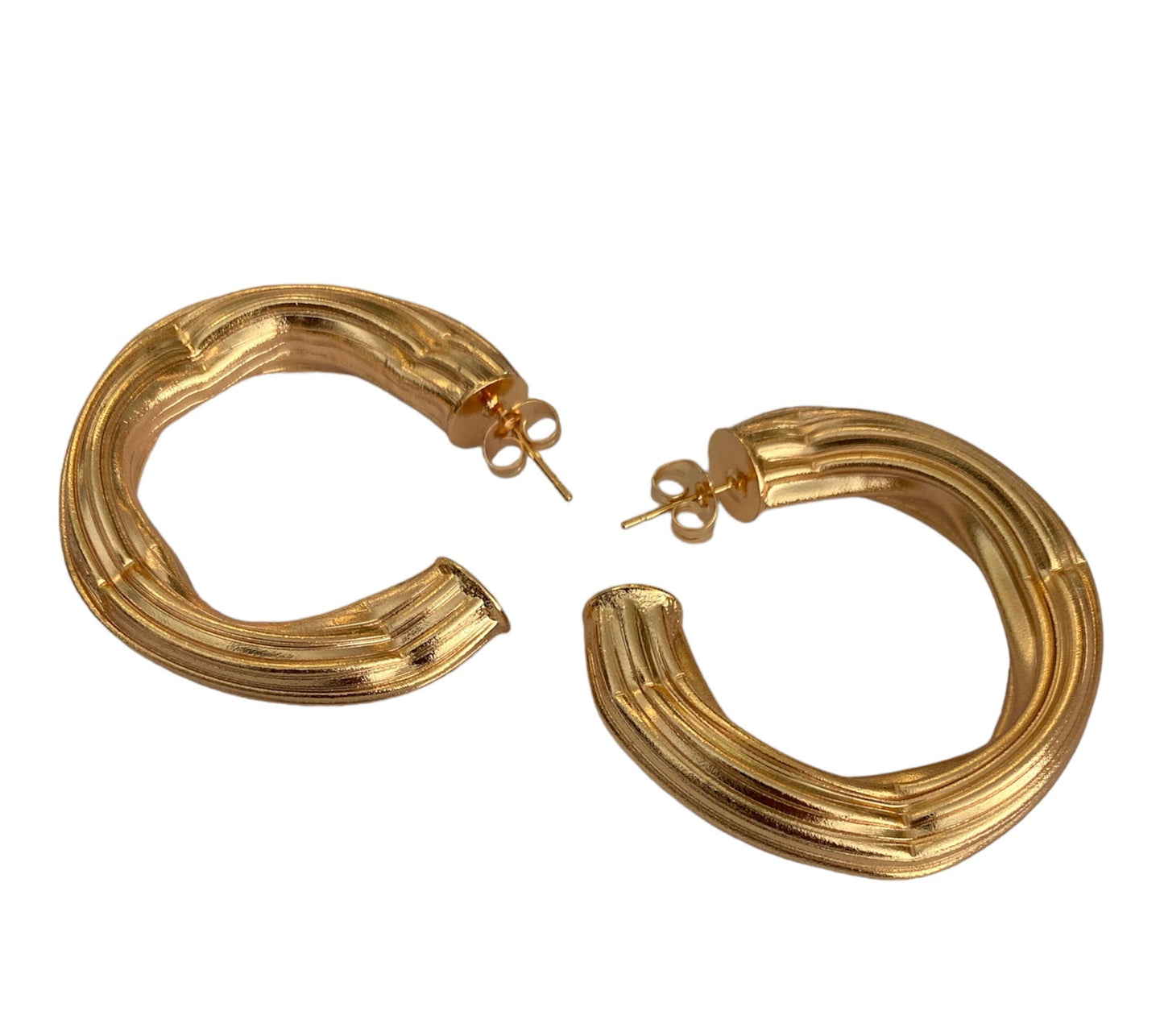 Curved gold earrings accessory #4024 - Medaid International