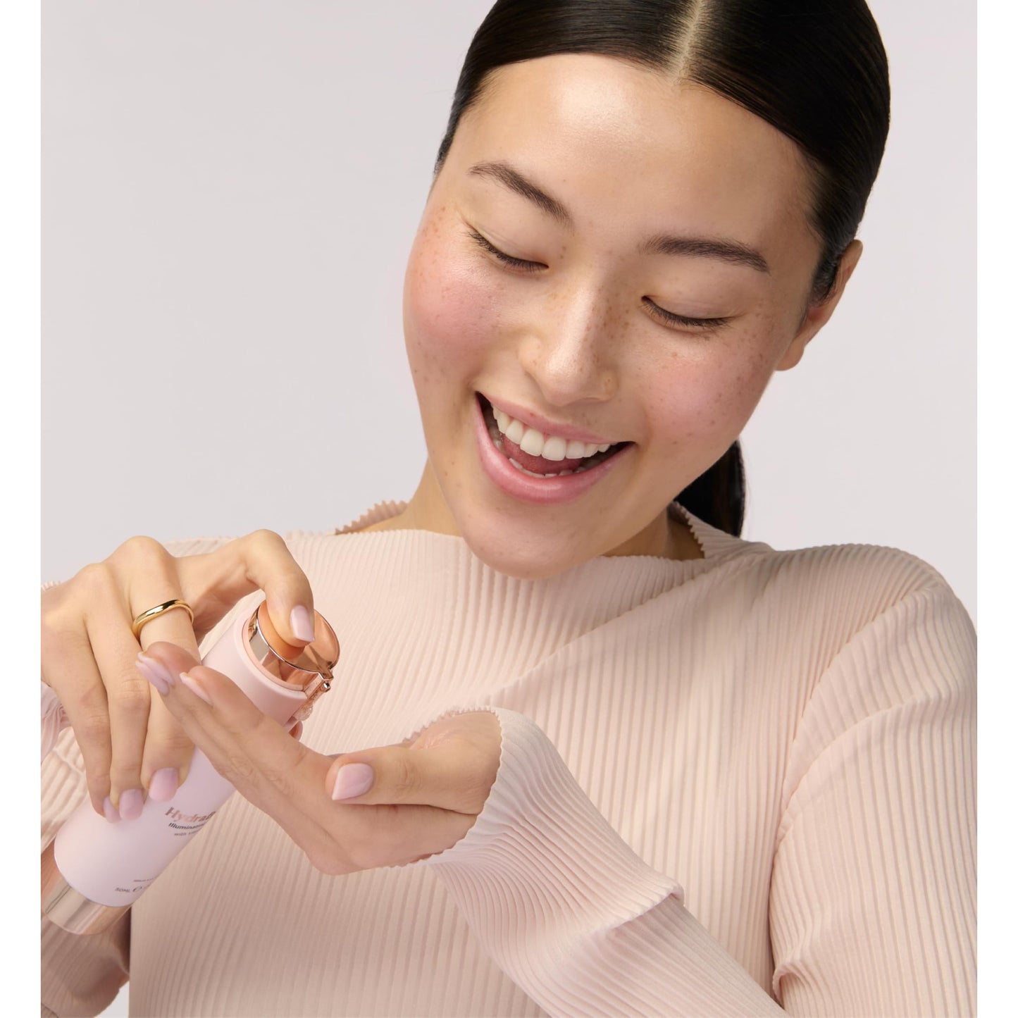 HydraBright - Illuminating Serum - Medaid International