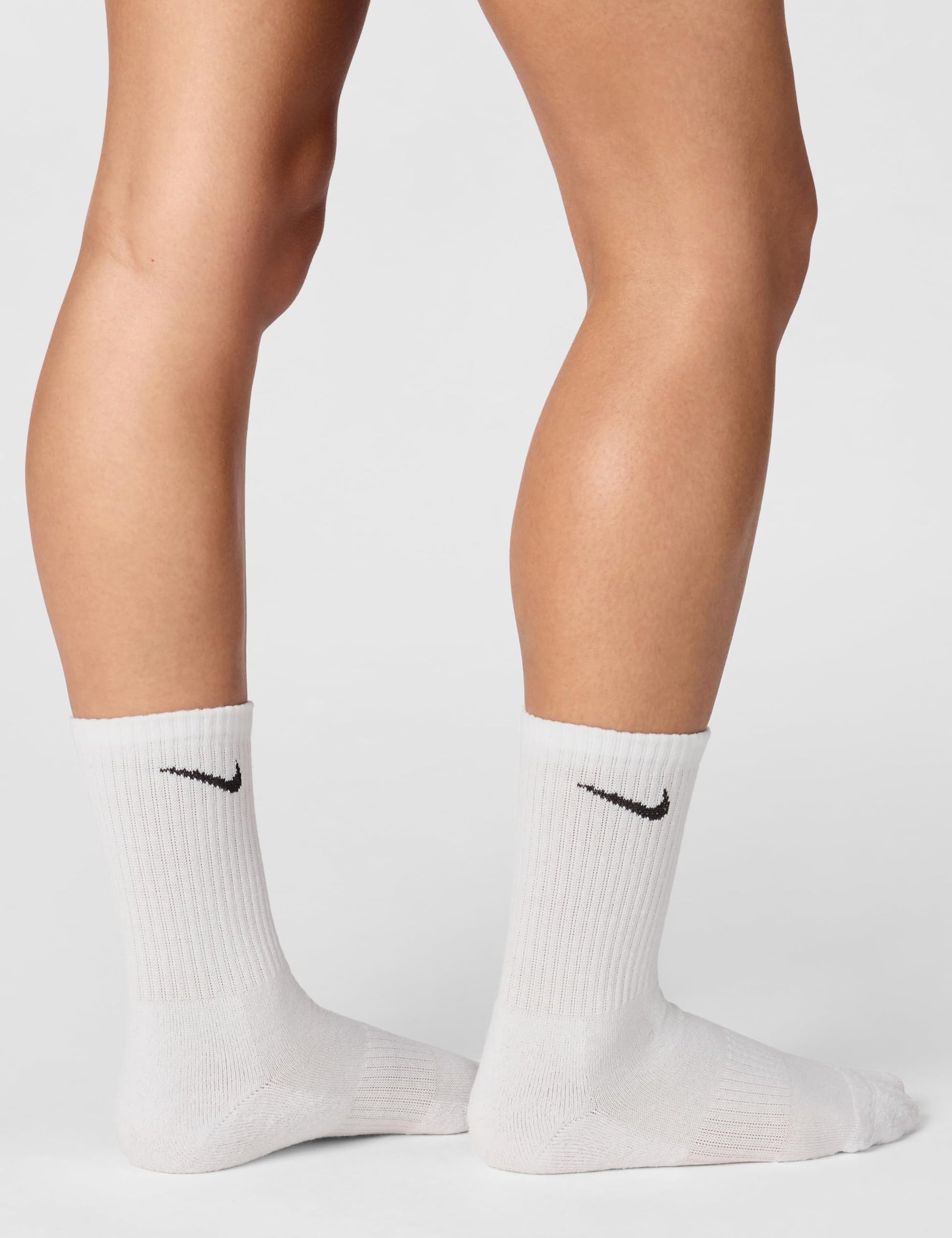 Nike Unisex Everyday Lightweight Training Crew Socks (3 Pairs), White/Black, Large - Medaid International