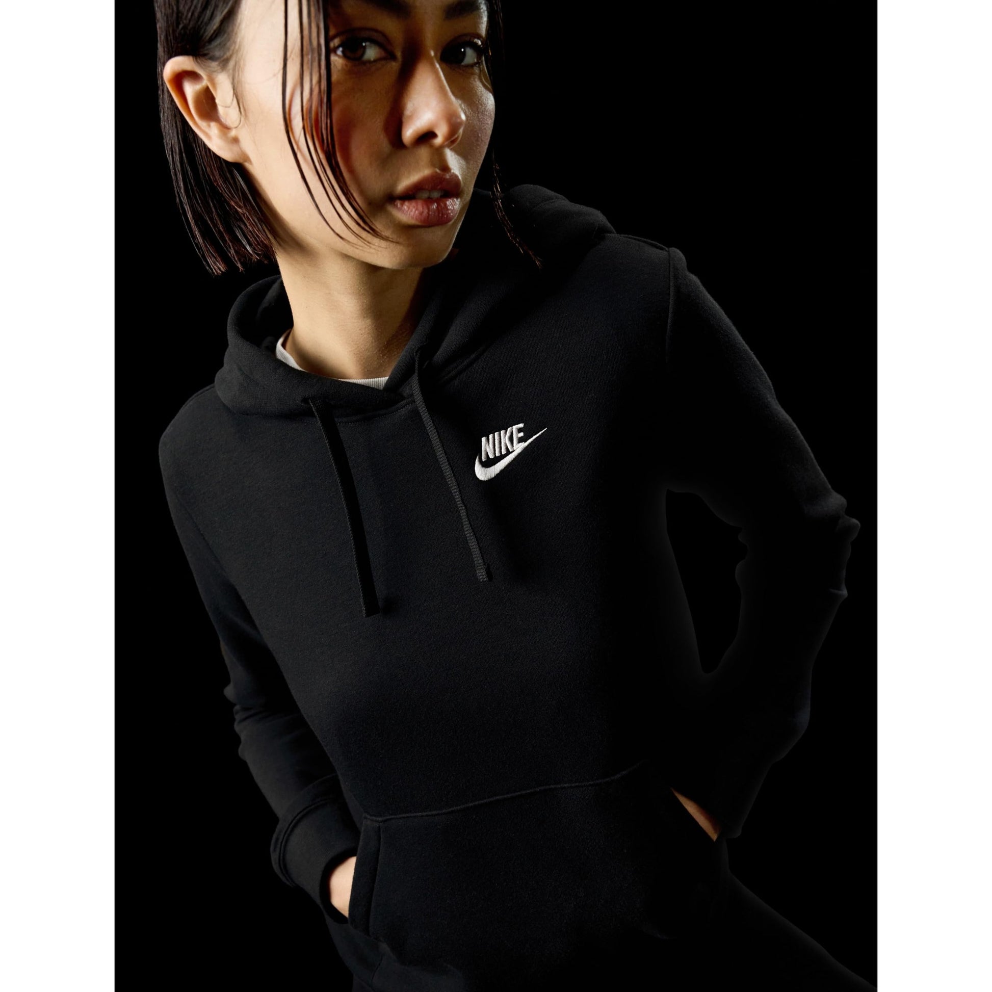 Nike Women's Sportswear Club Fleece Pullover Hoodie, Black/White, Medium - Medaid International