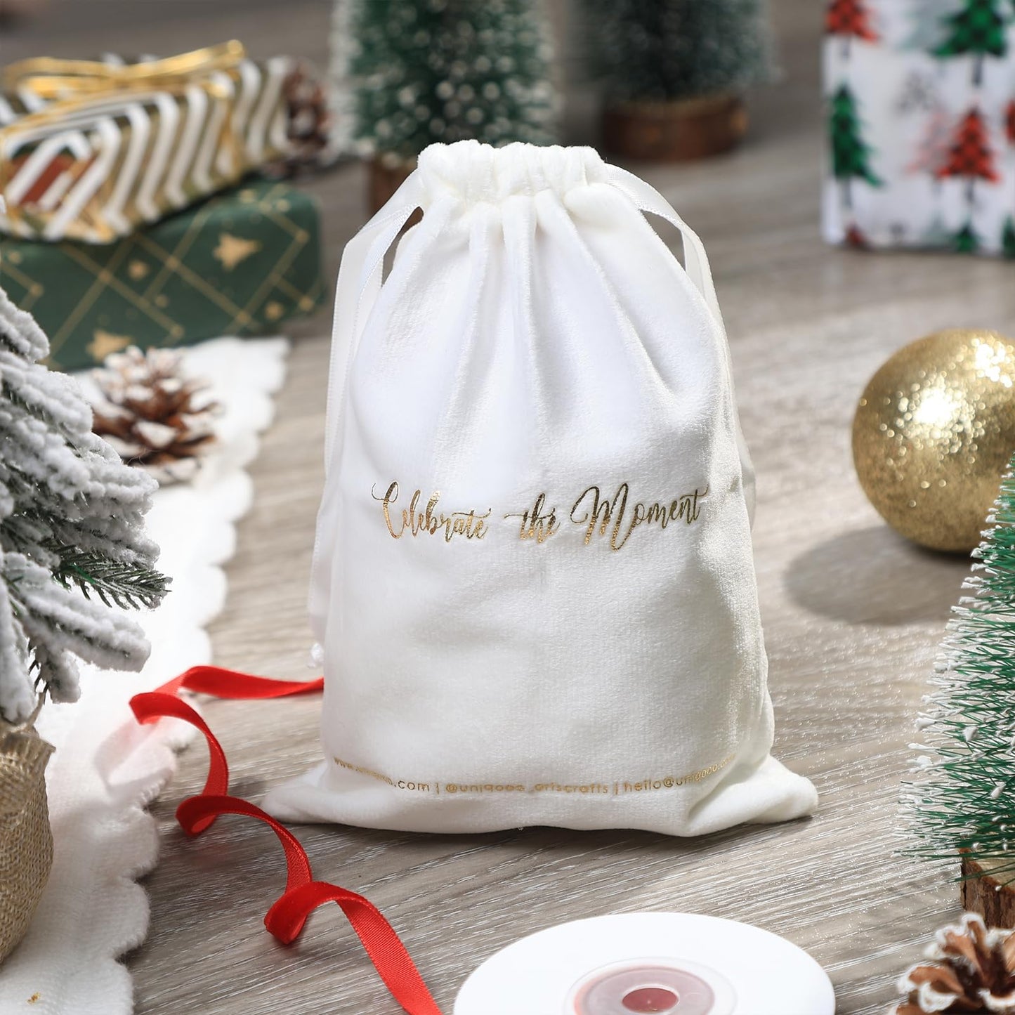 UNIQOOO 3.2 x 3.2 inch Christmas Acrylic Silver Photo Frame Ornaments for Display Picture, 6 Pcs Festive Hanging Decoration, Double-Sided Picture Frames for Holiday Season Home Party Xmas Tree Decor - Medaid International