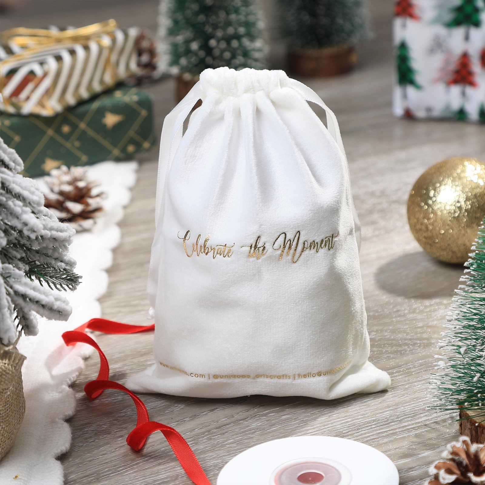 UNIQOOO 3.2 x 3.2 inch Christmas Acrylic Silver Photo Frame Ornaments for Display Picture, 6 Pcs Festive Hanging Decoration, Double-Sided Picture Frames for Holiday Season Home Party Xmas Tree Decor - Medaid International