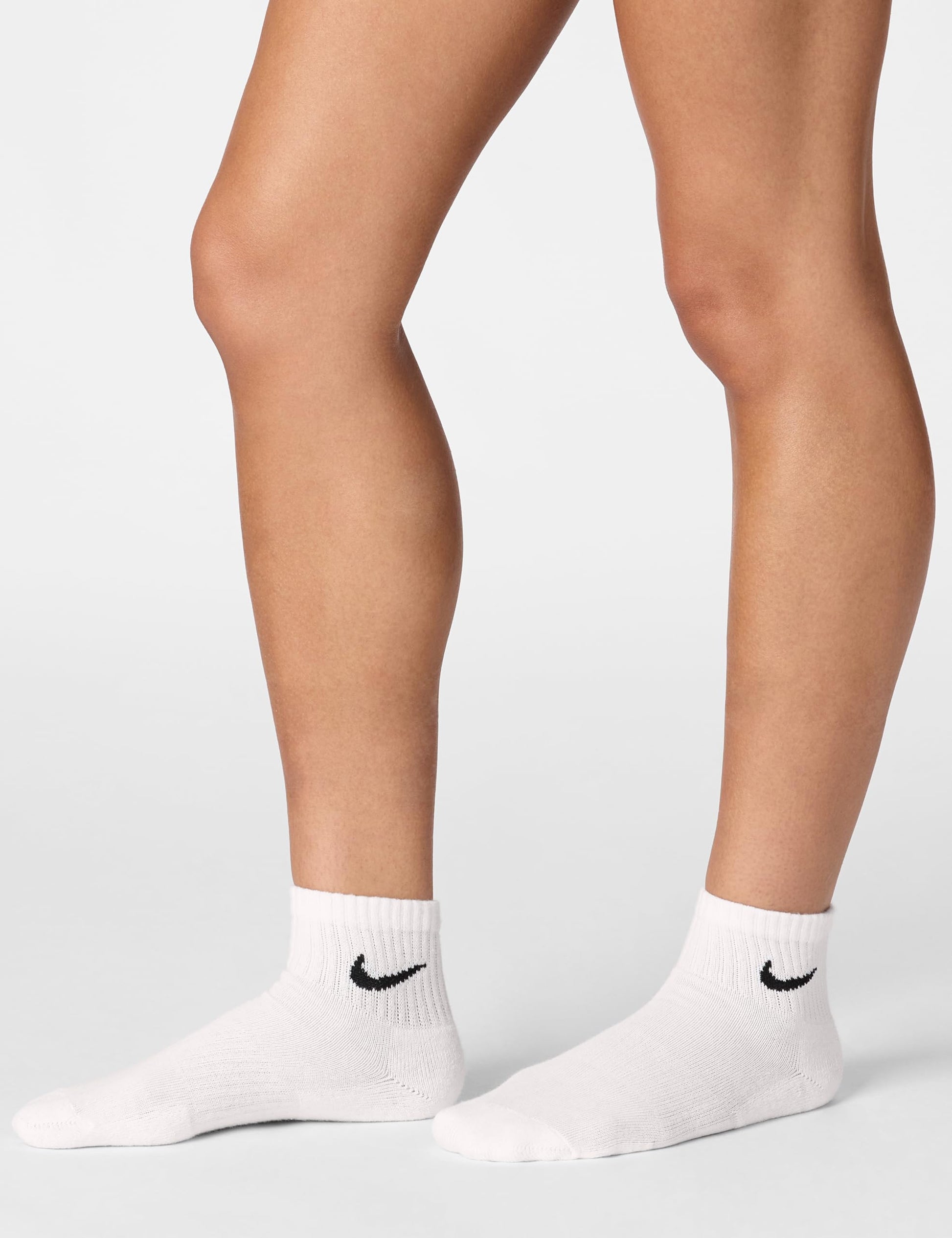 Nike Unisex Everyday Cushioned Training Ankle Socks (6 Pairs), White/Black, Medium - Medaid International